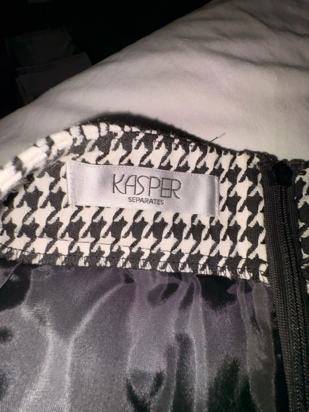 Kasper Black and White Houndstooth Pencil Skirt - Picture 3 of 4